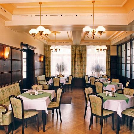 Hotel Merkur Garni Zwickau Ngoại thất bức ảnh